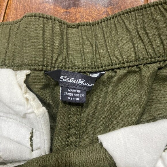Eddie Bauer Olive Green Straight Leg Chino Pants Women's Size 32 x 30 - Picture 5 of 7